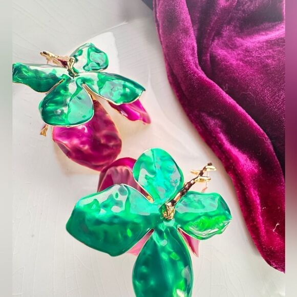 New! Zara Floral Earrings - Picture 11 of 11
